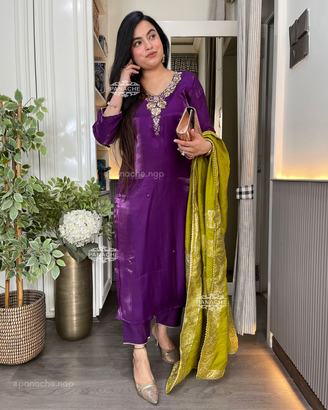 Riwayaat contrast set