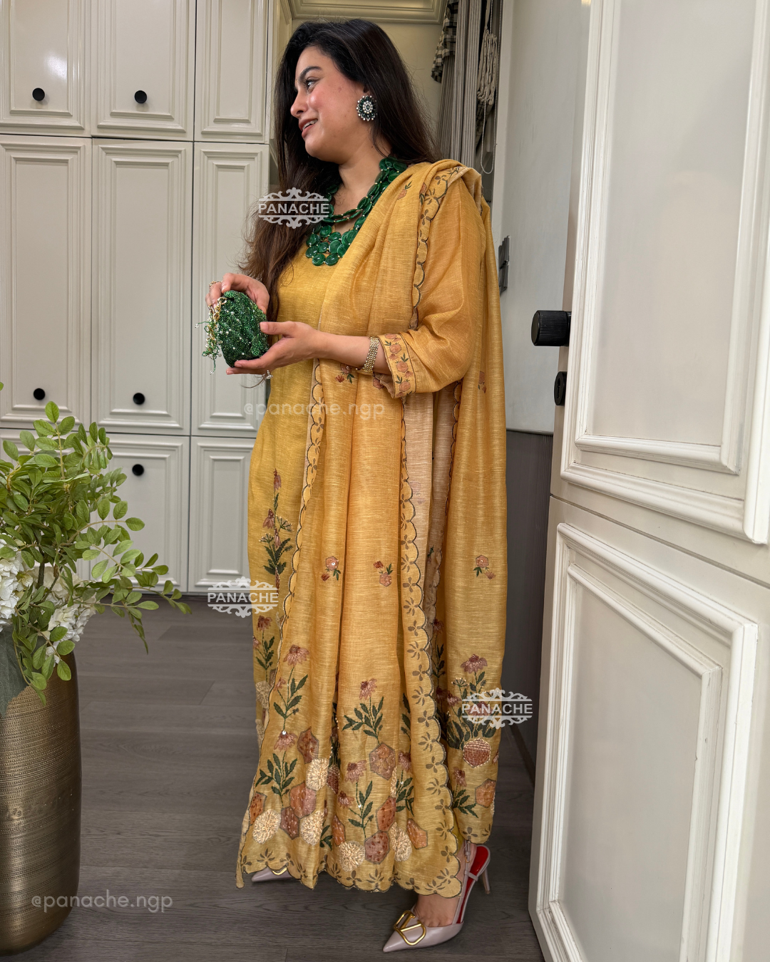 Yellow sunshine katha