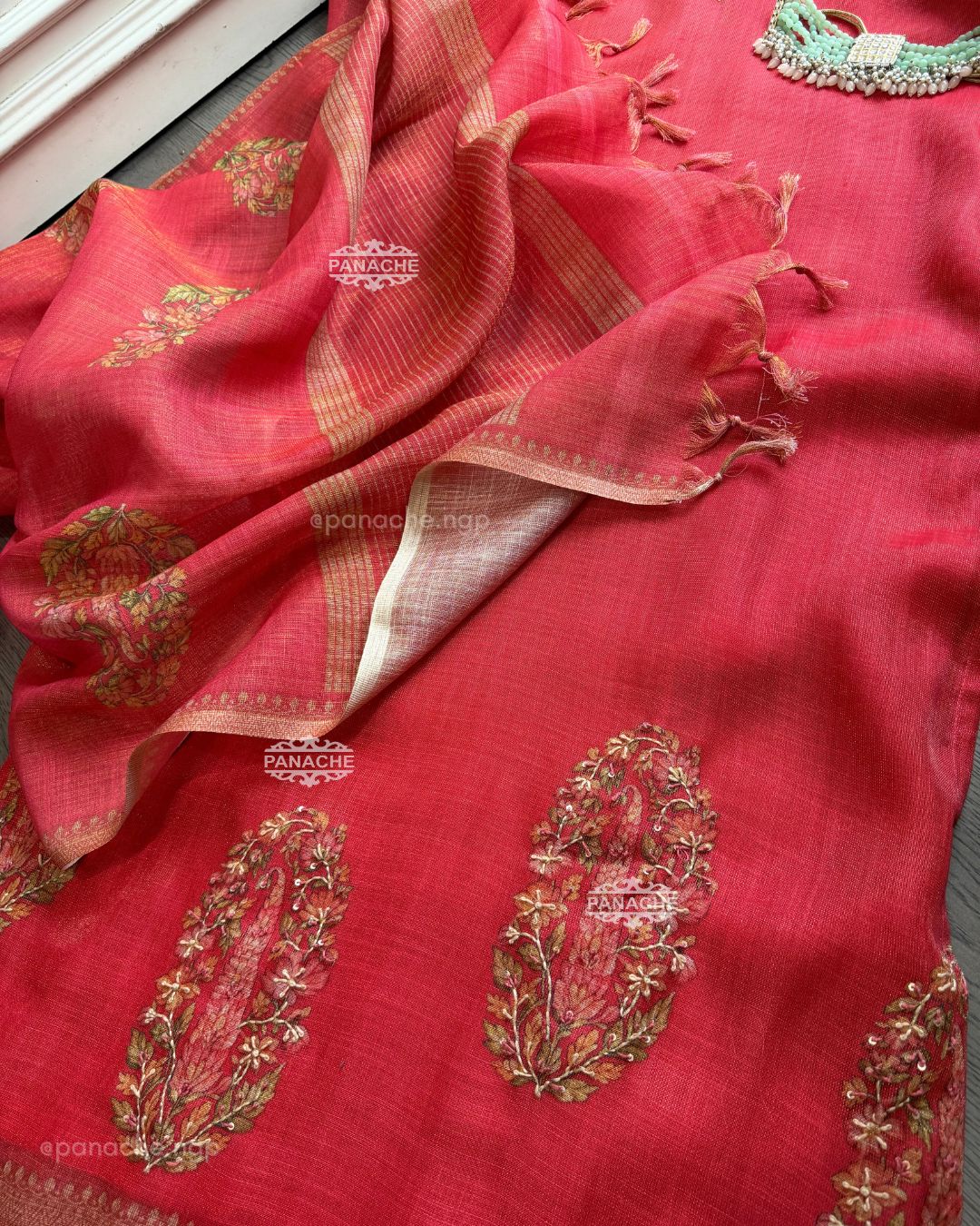Santra & Gold katha set