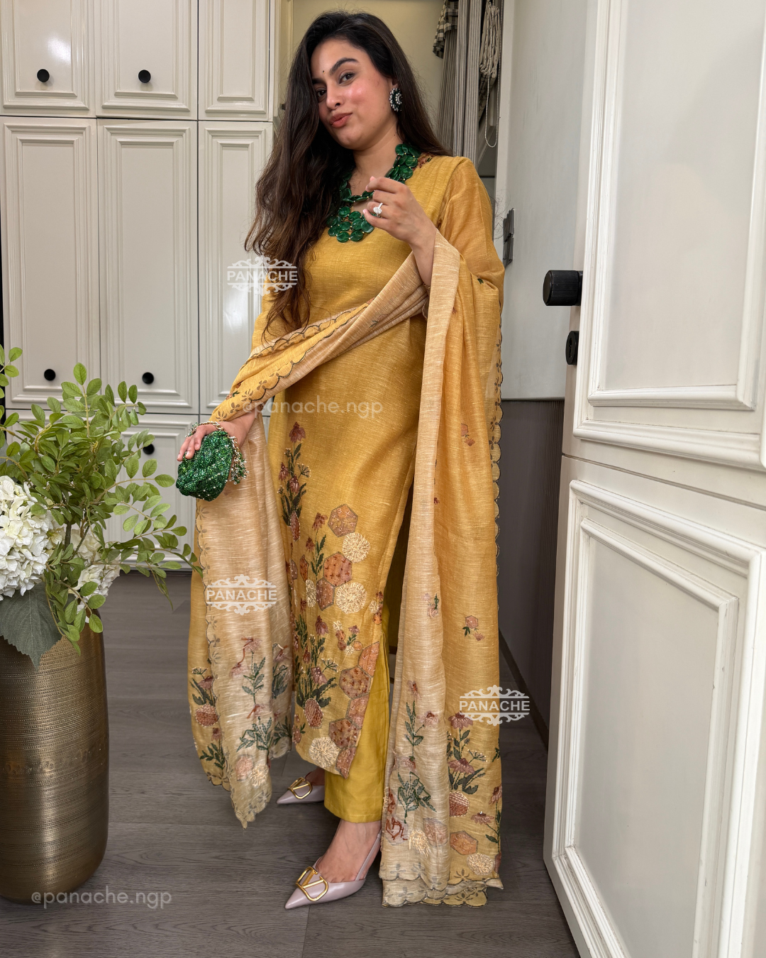 Yellow sunshine katha