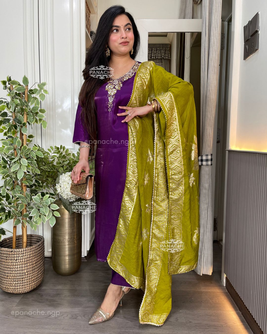 Riwayaat contrast set