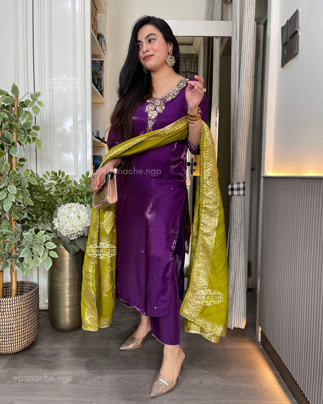 Riwayaat contrast set