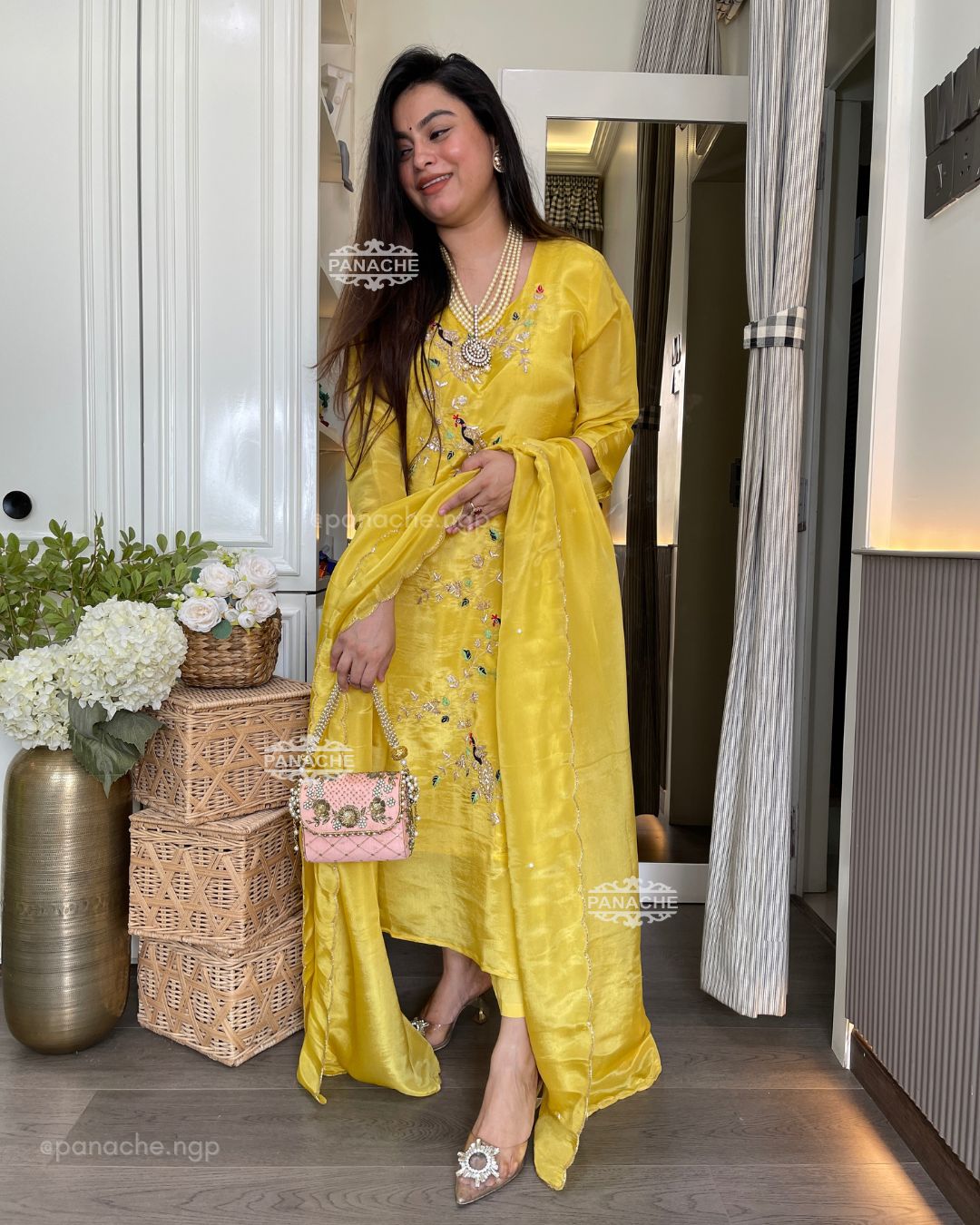 Sunshine & peacocks set