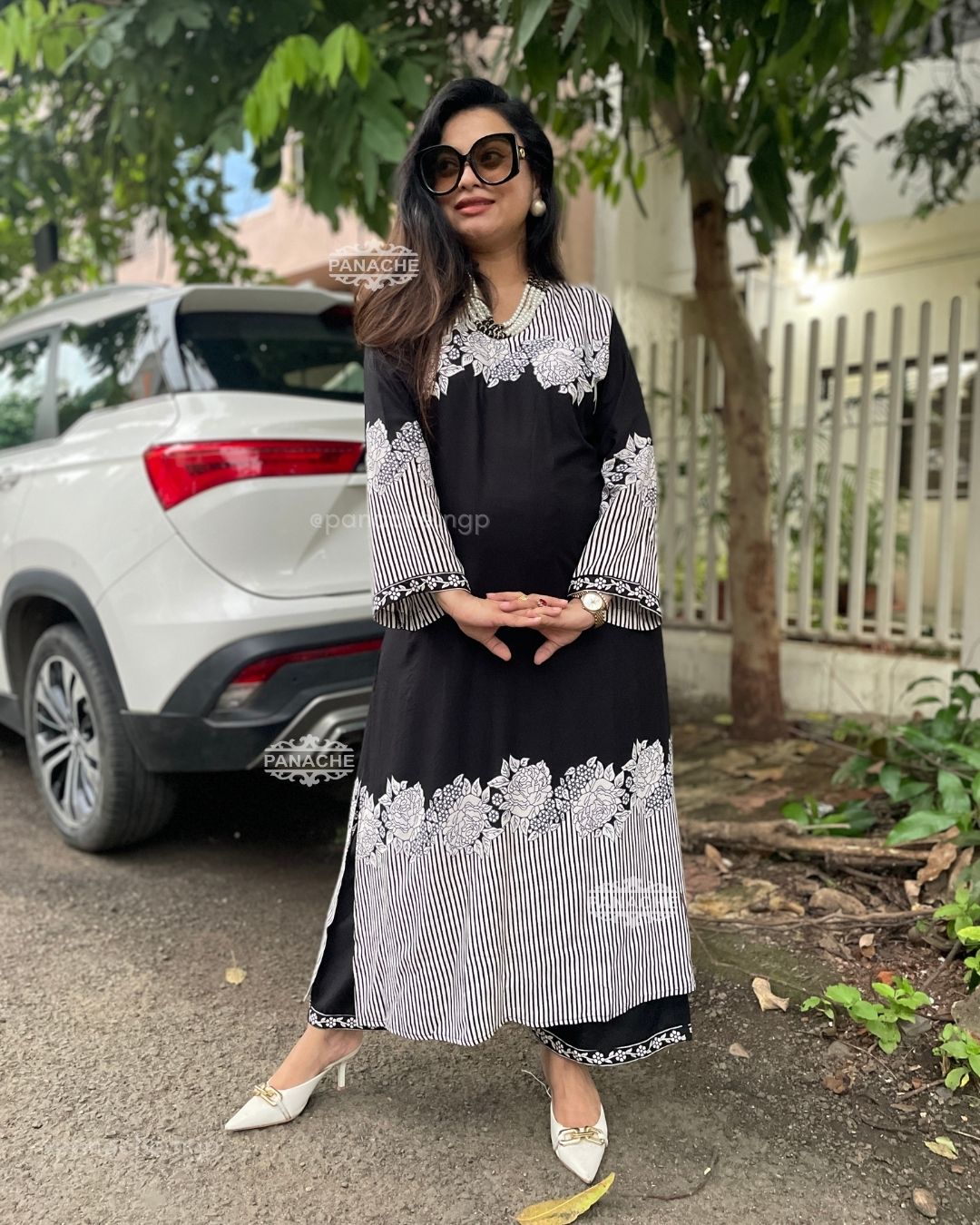 Casual monochrome set