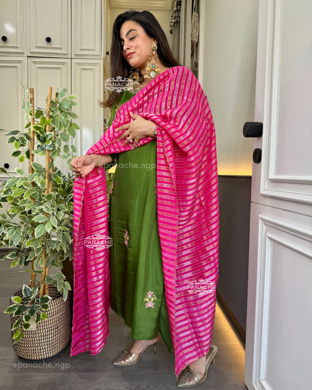 Mehendi gulabo set