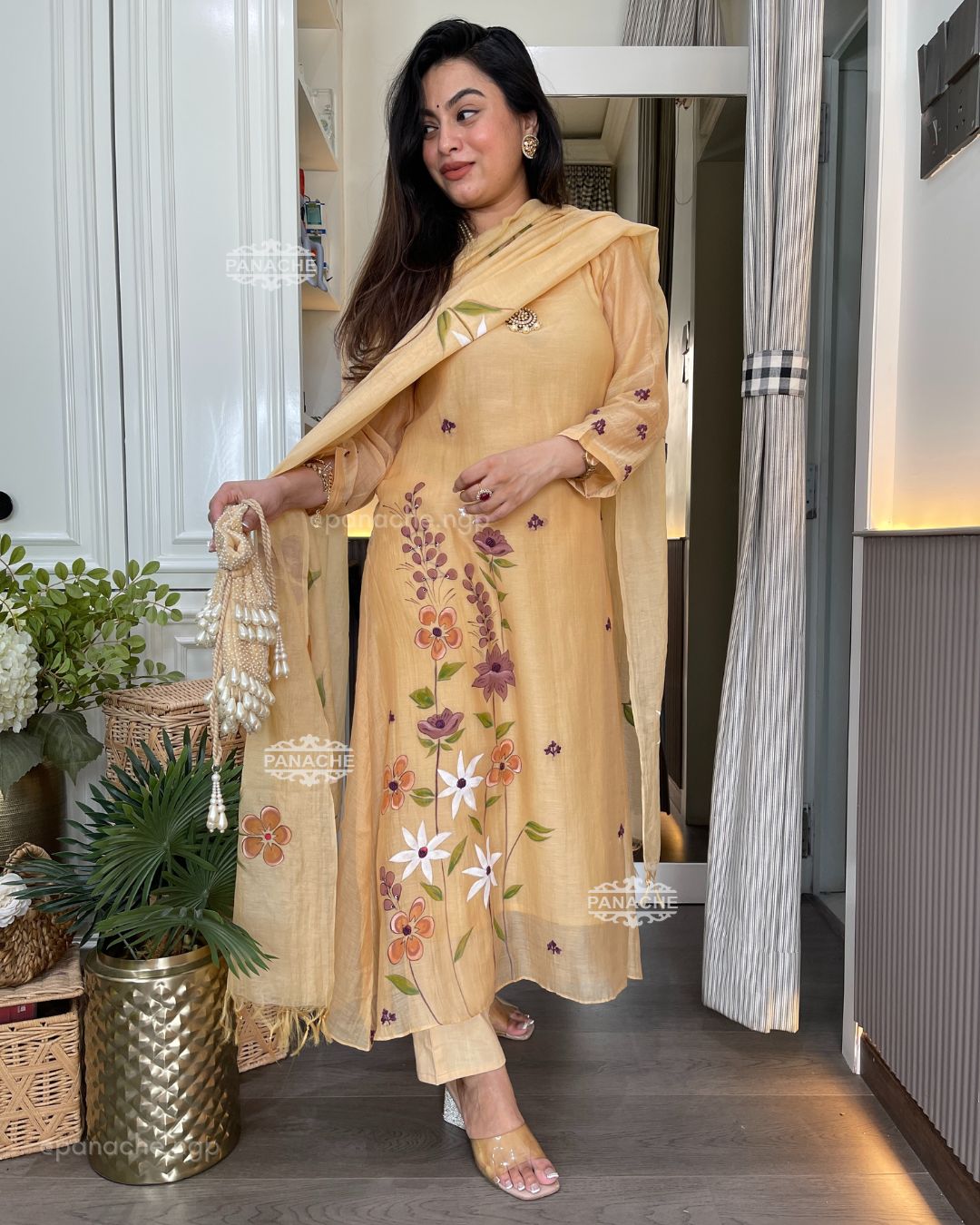 Beige mul hand painted suit set