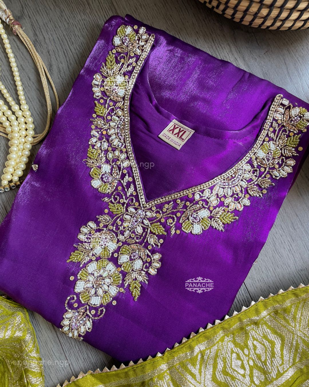 Riwayaat contrast set