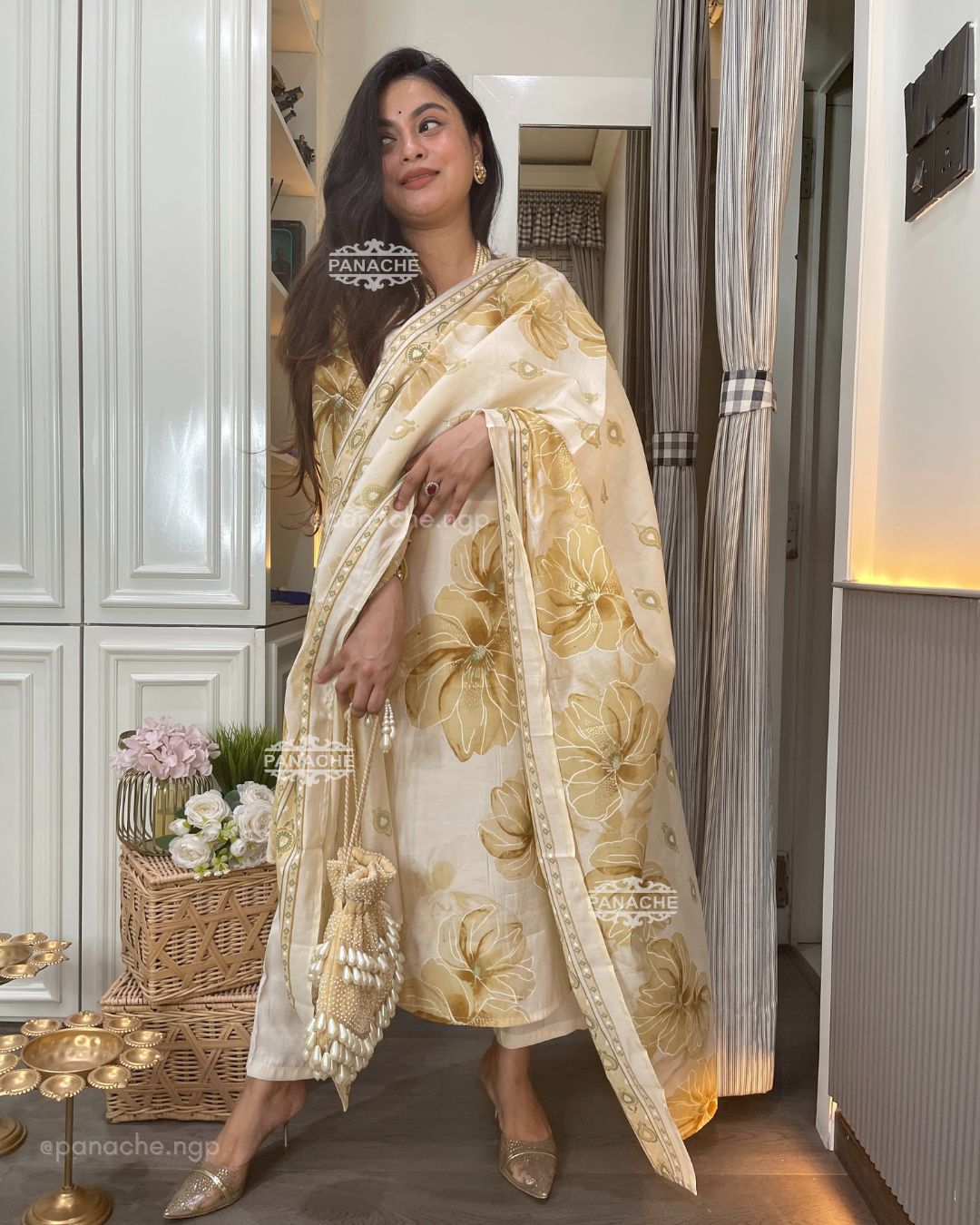 Floral printed beige set