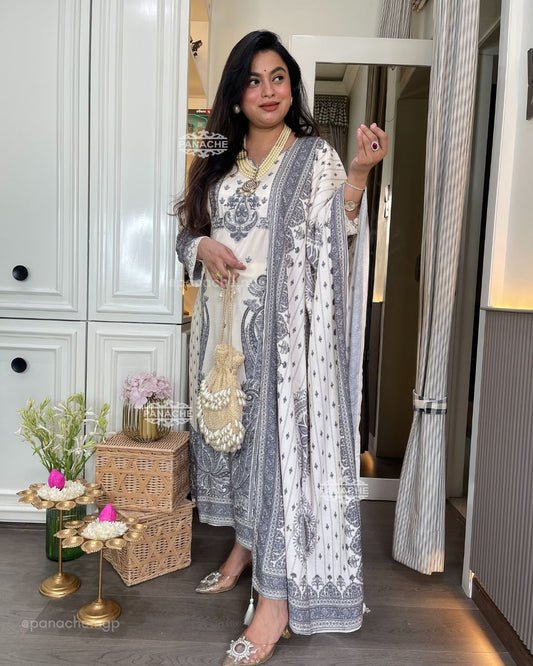 Placement monochrome suit