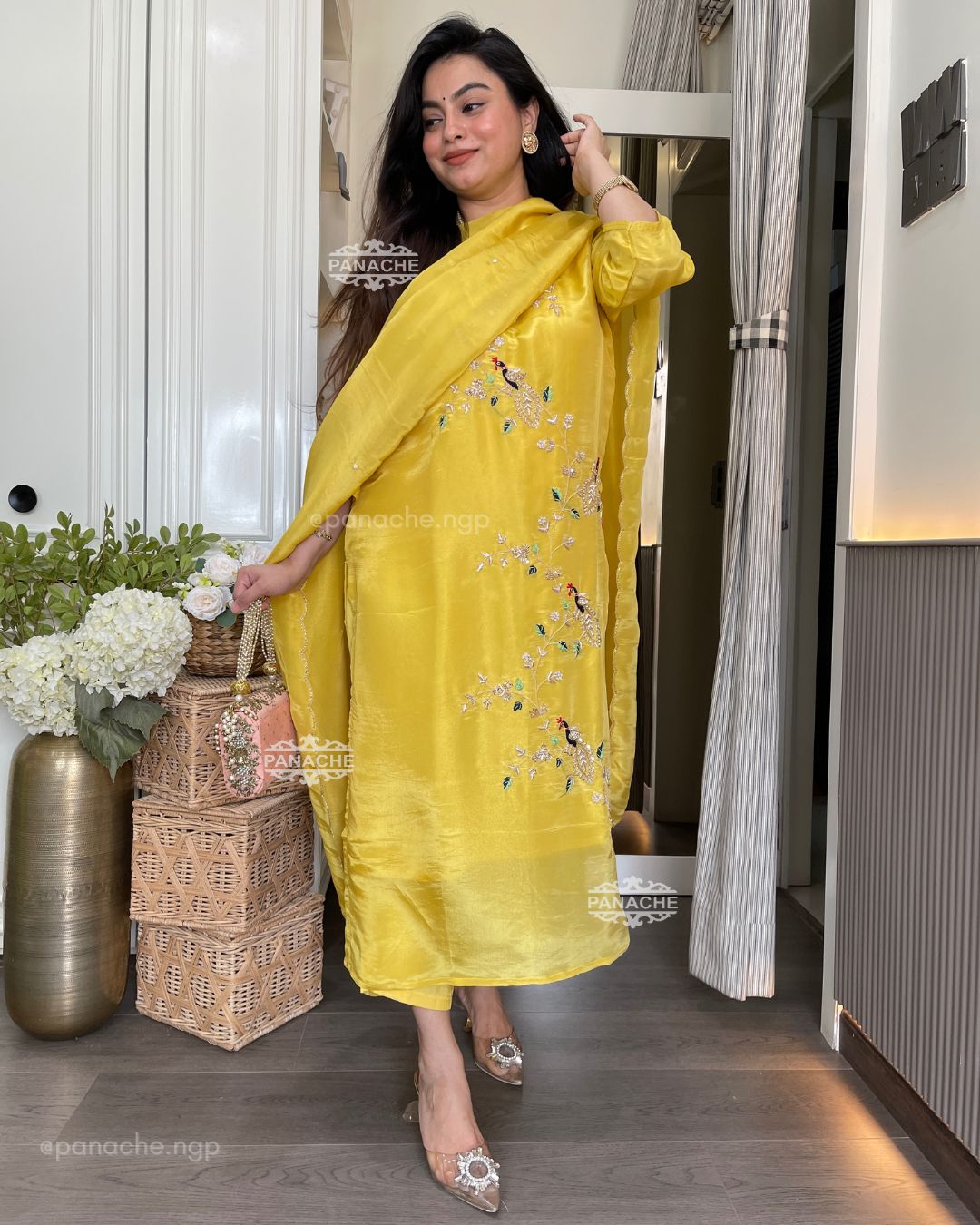 Sunshine & peacocks set