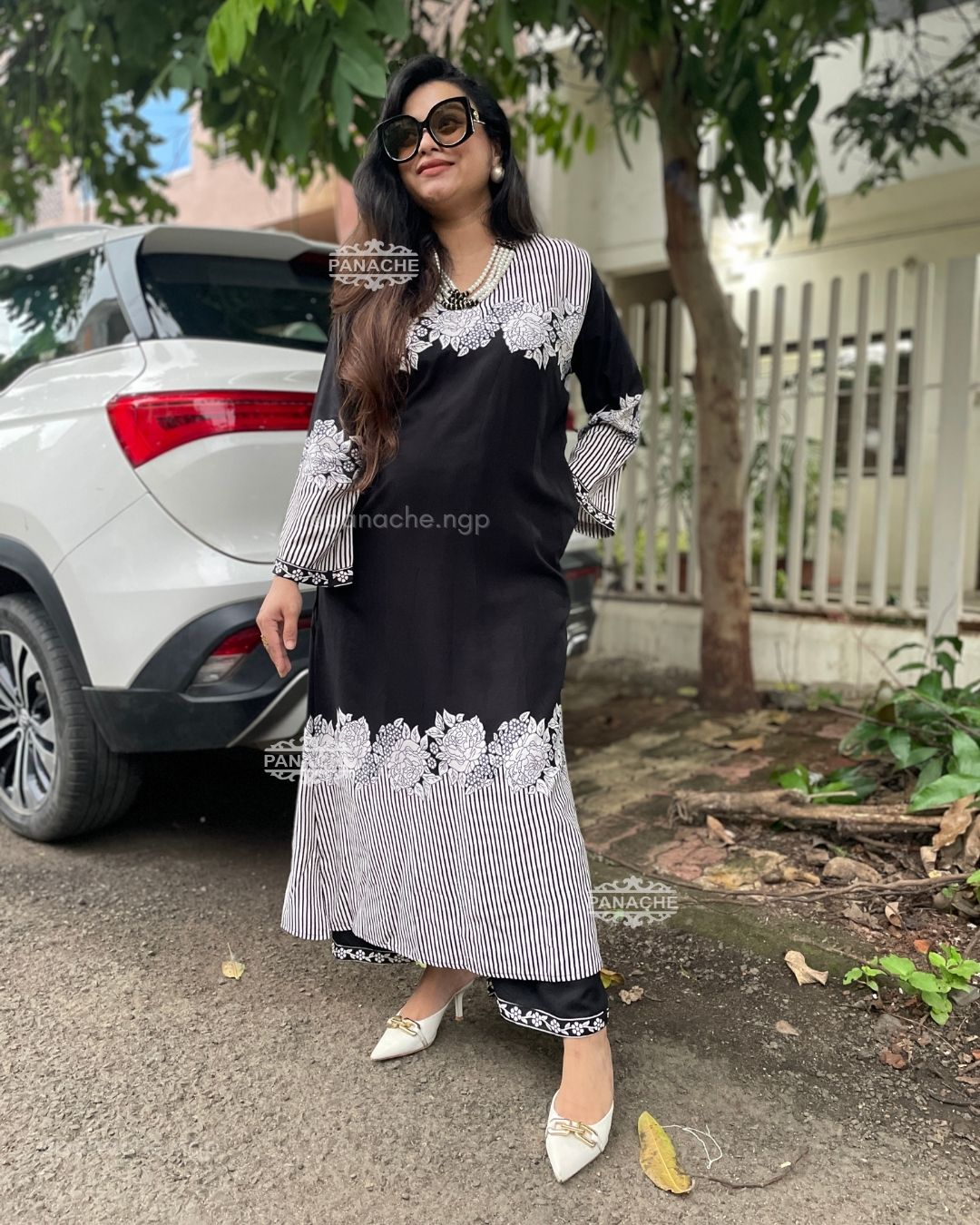 Casual monochrome set