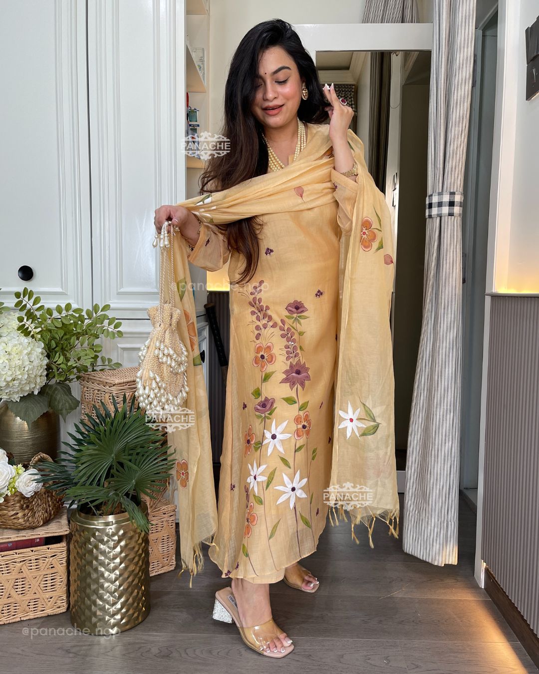 Beige mul hand painted suit set