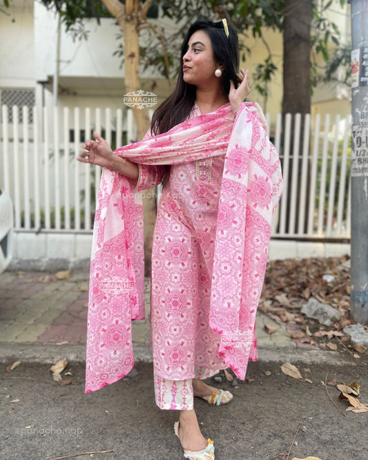 Barbie pink summer set