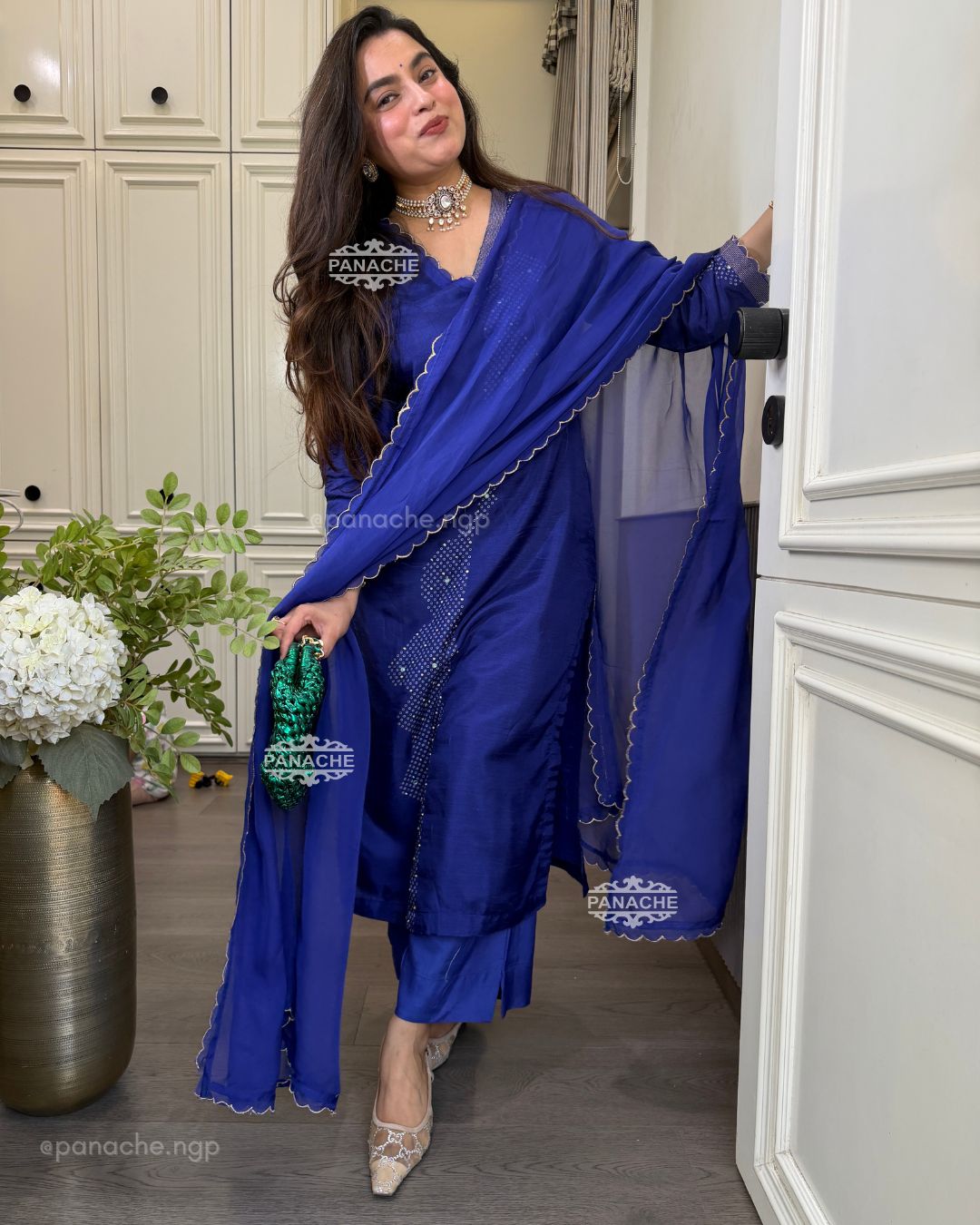 Leher Bandhani suit set