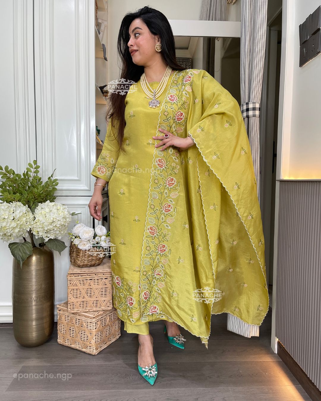 Lemony minty goodness suit set