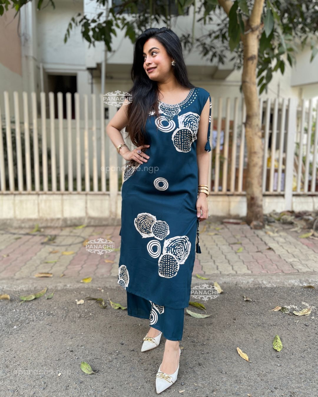 Sleeveless budget coord