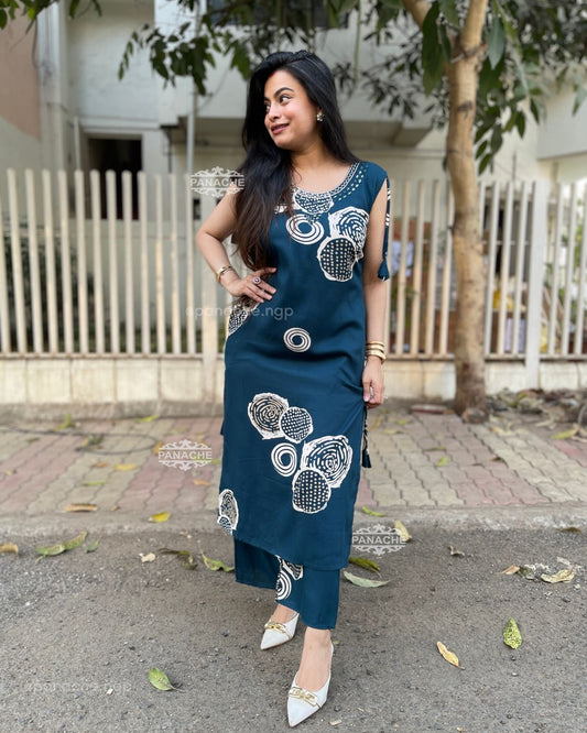 Sleeveless budget coord