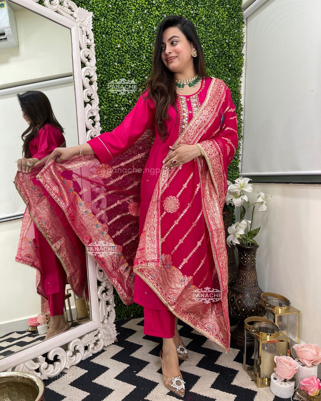 Pink tissue partywear