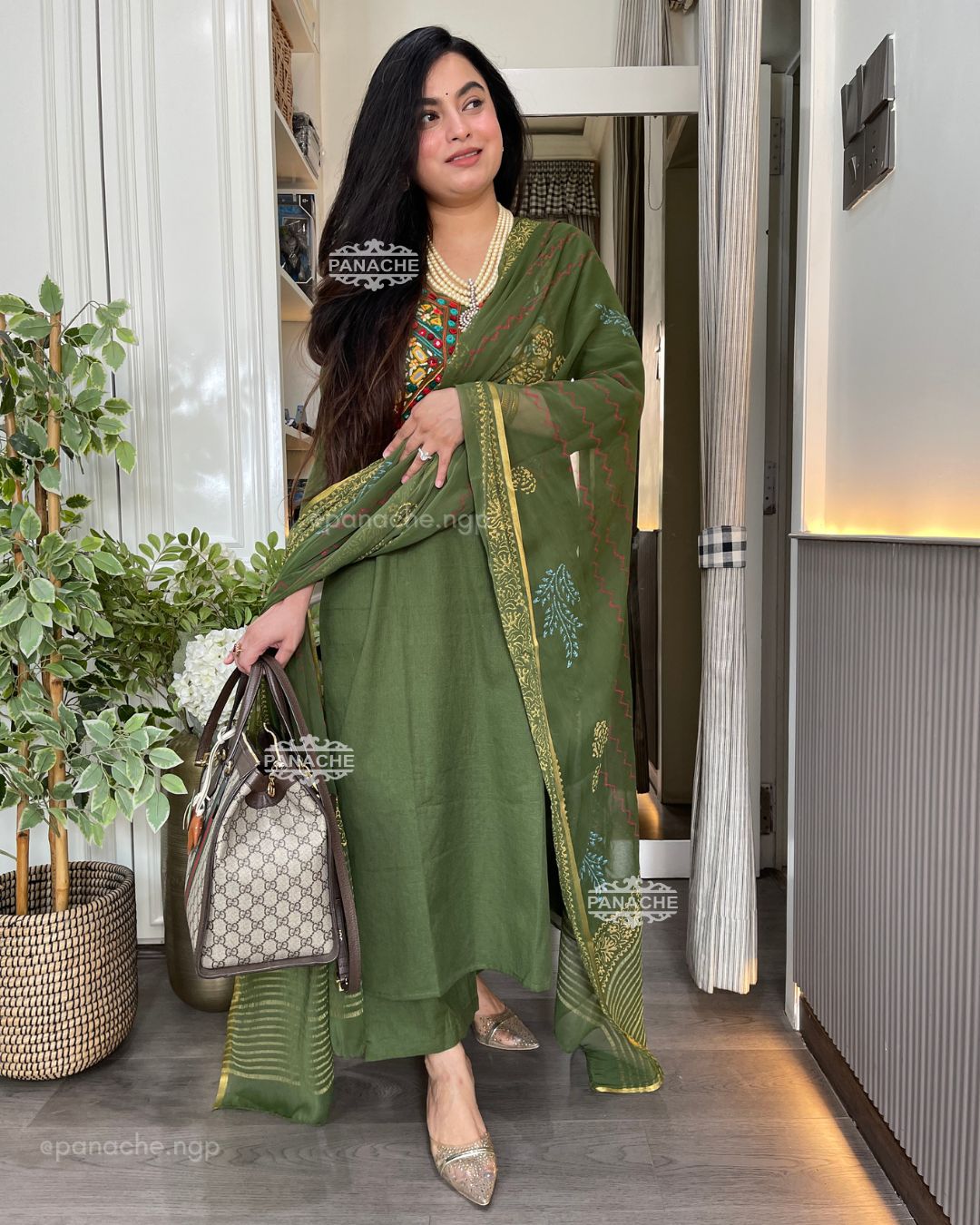 Knot and leaf ensemble set