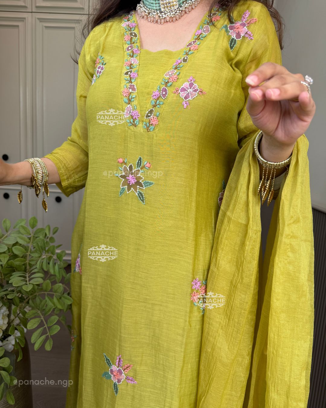 Gulnaar green suit set