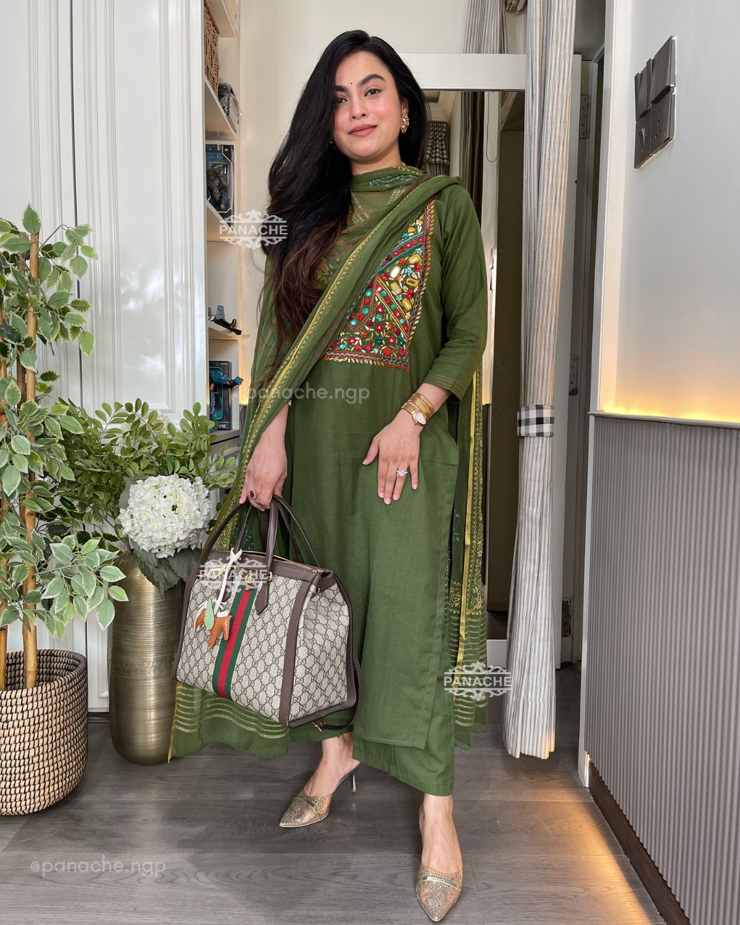 Knot and leaf ensemble set