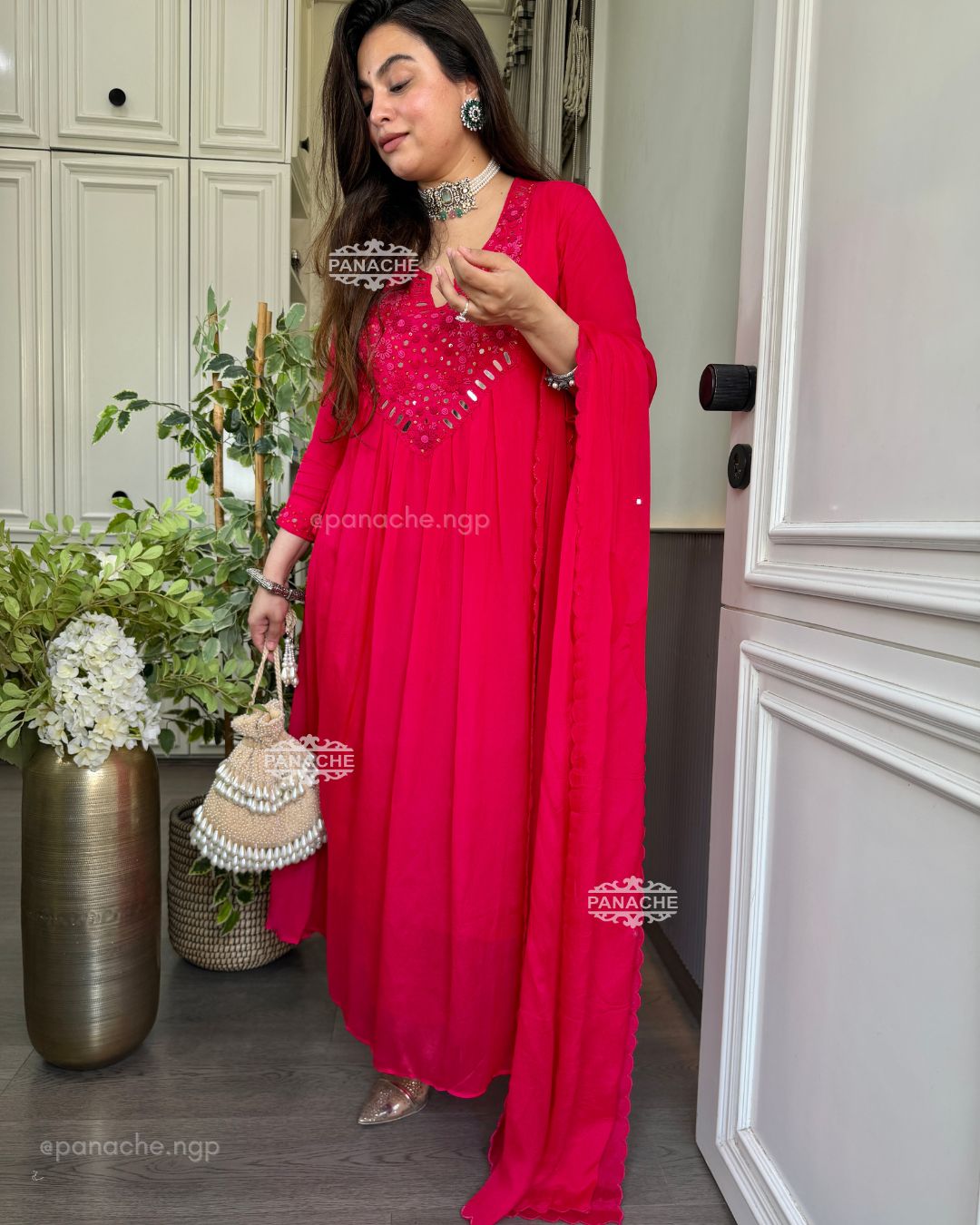 Fuschia mirror and threads set