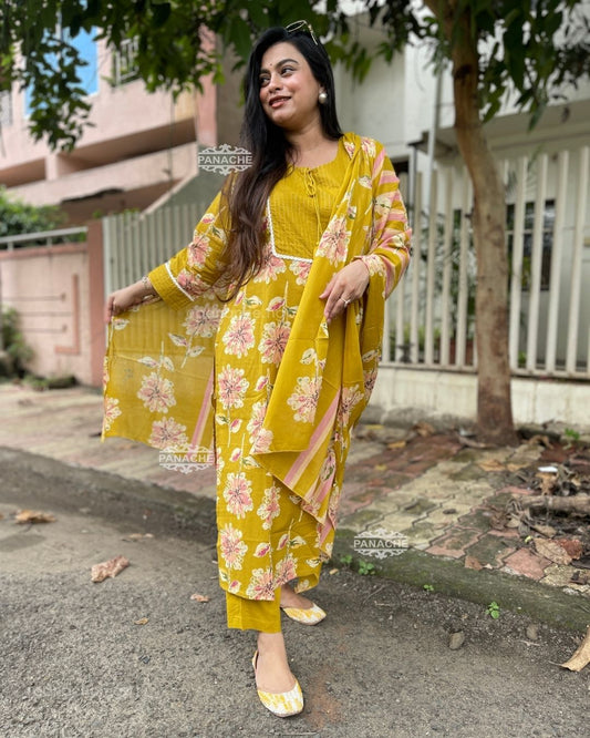 Bright floral summer budget sets