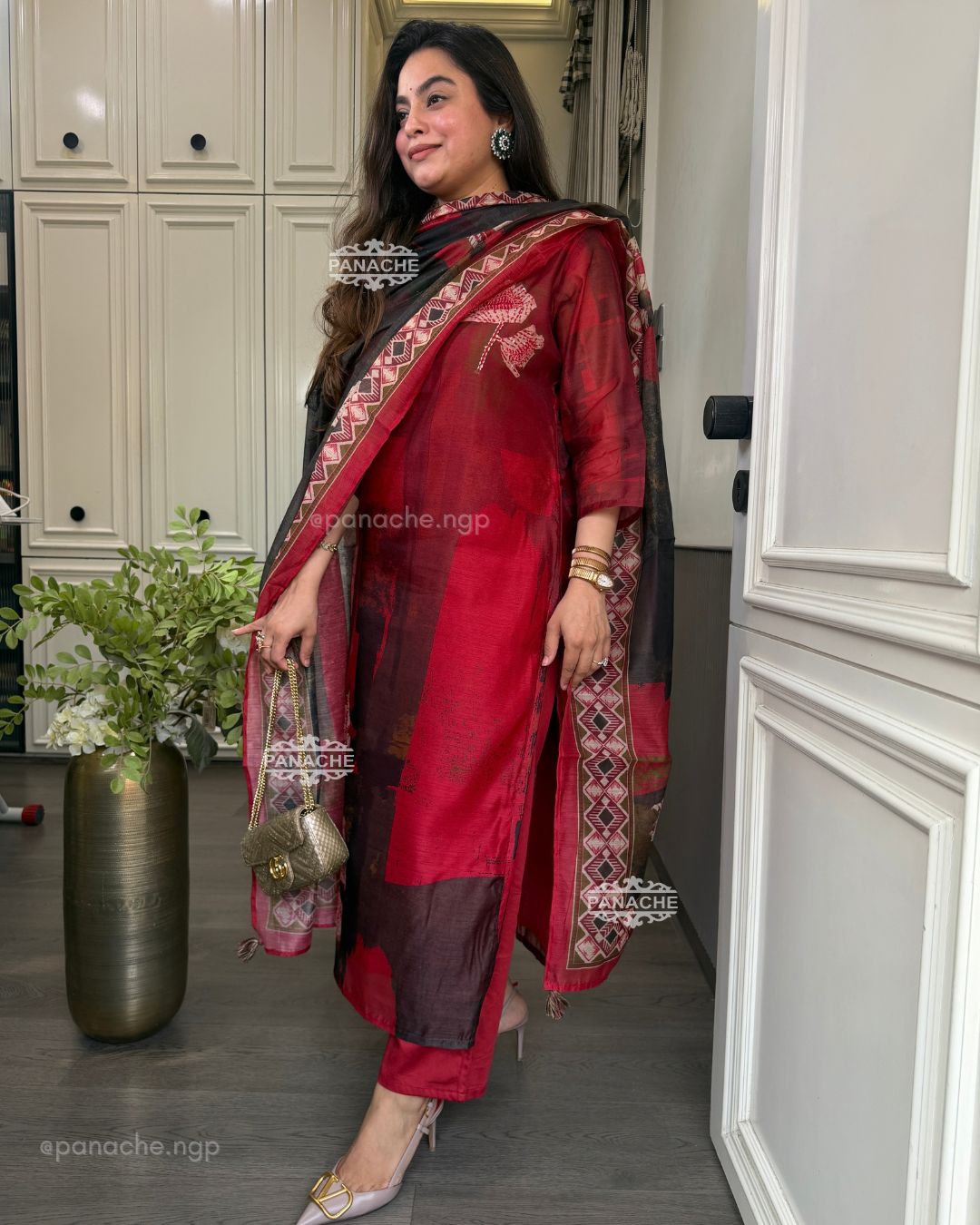 Surkh festive suit