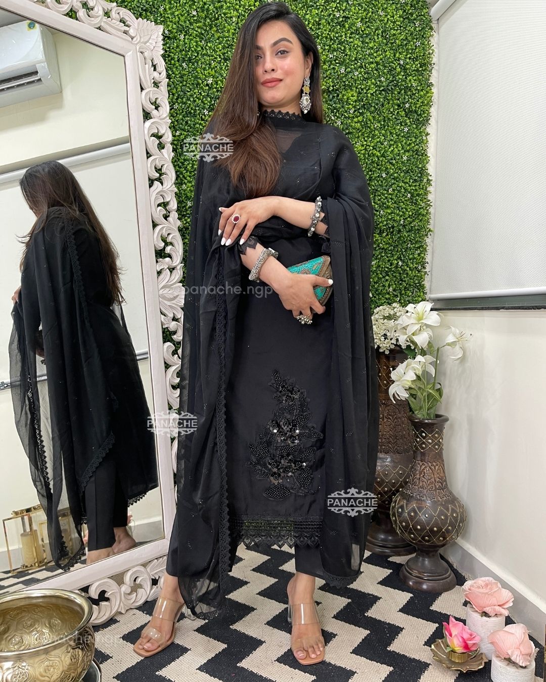 Monotone casual sets