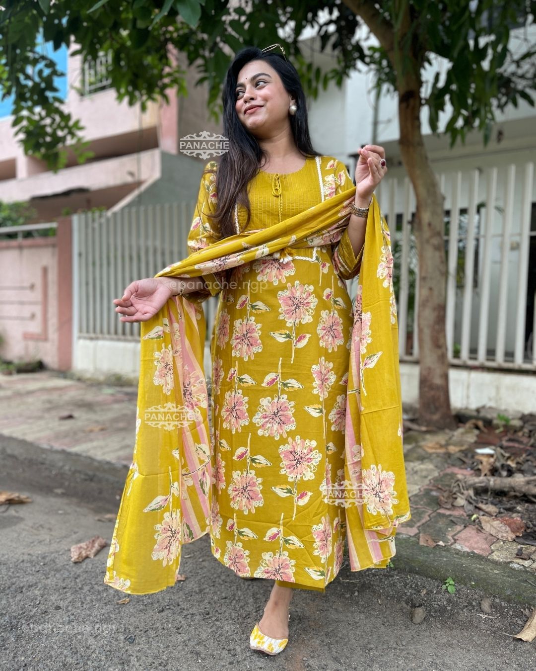 Bright floral summer budget sets