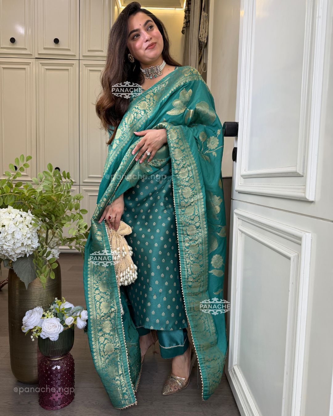 Butti Banarasi sets