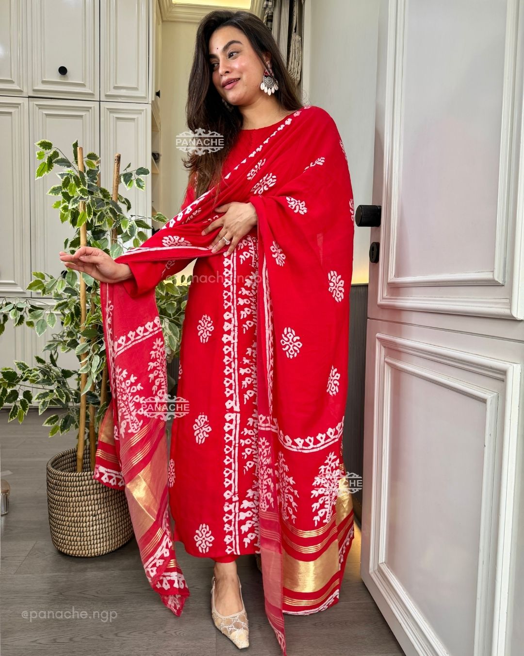 Gajji baatiks with mirror earrings