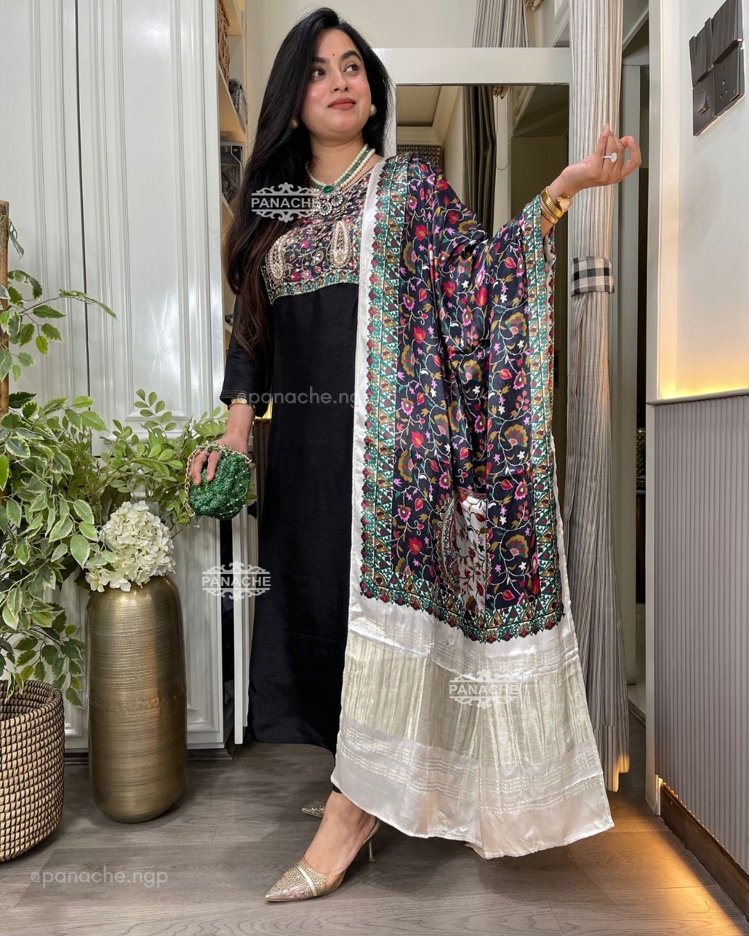 Black gajji set