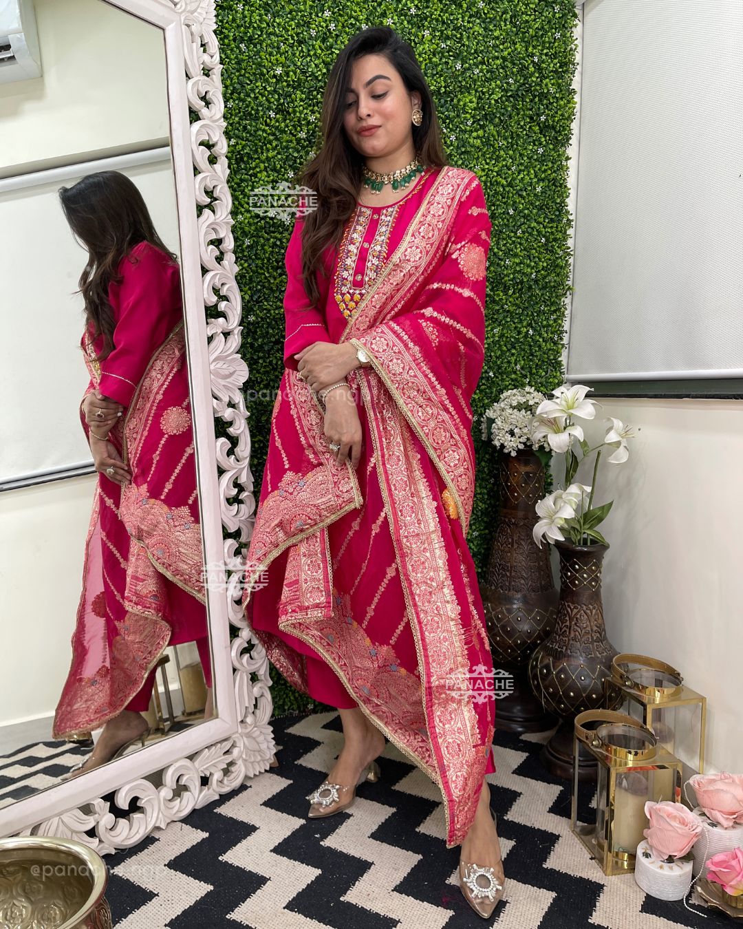 Pink tissue partywear