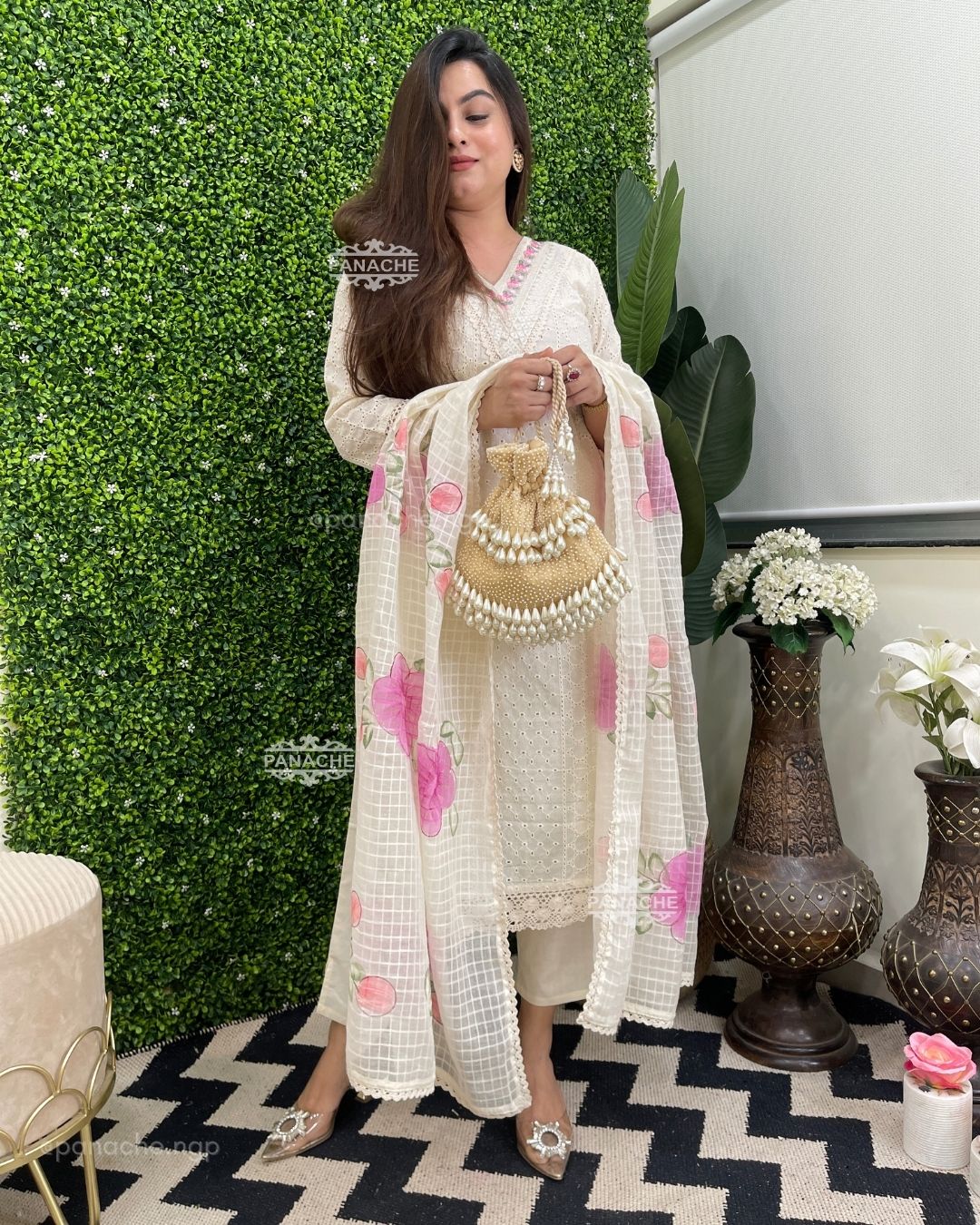 Pearly cotton affair