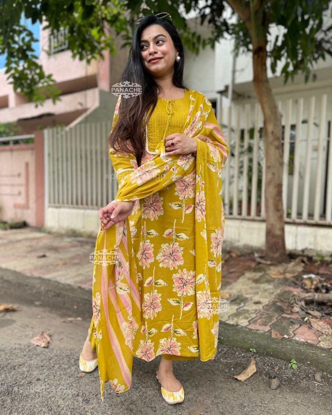 Bright floral summer budget sets
