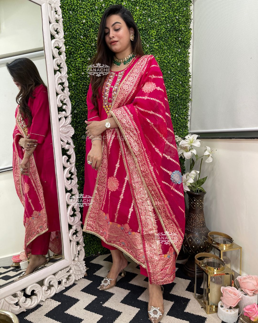 Pink tissue partywear