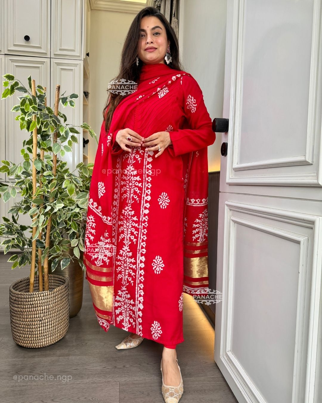 Gajji baatiks with mirror earrings