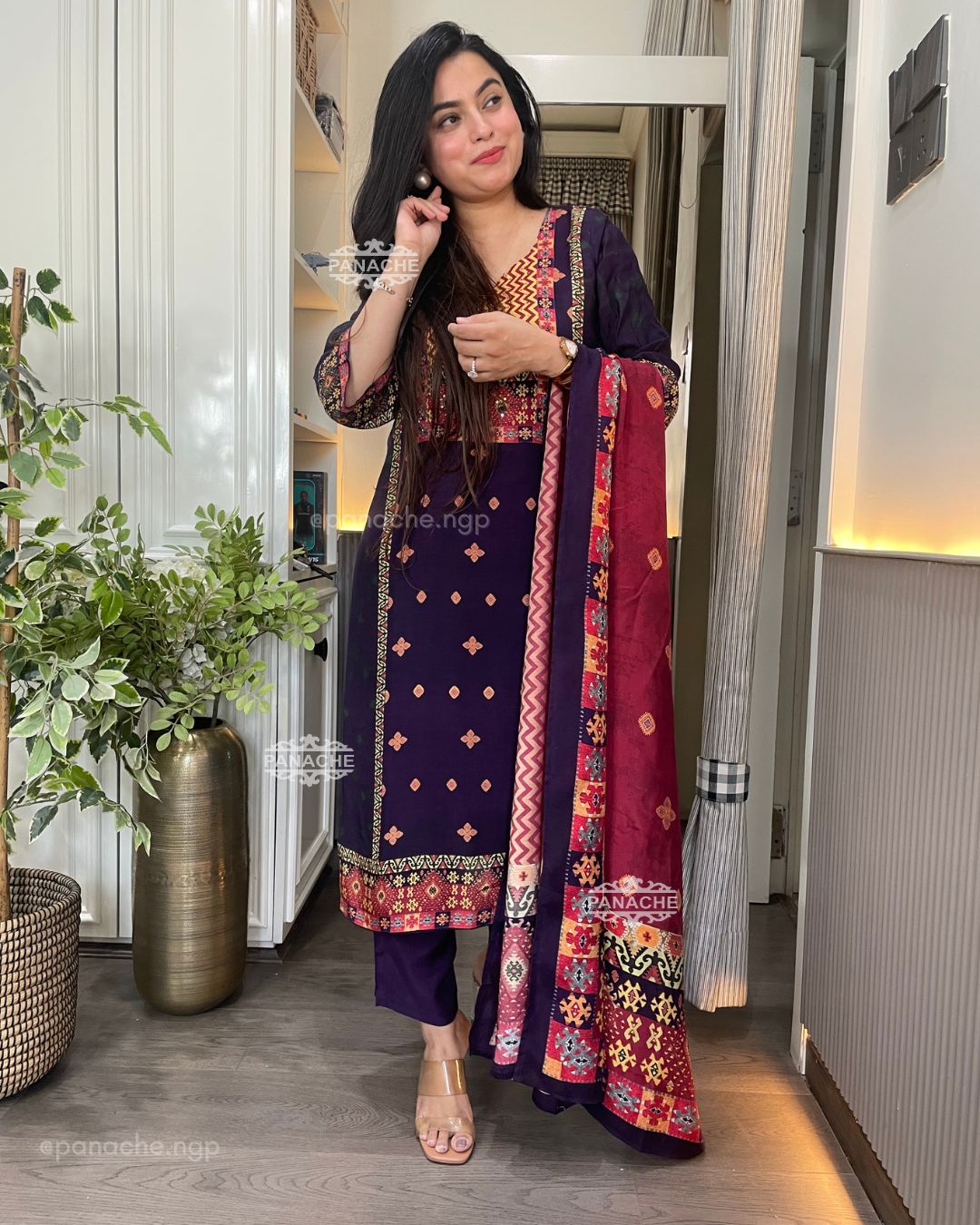 Patola semi formal set