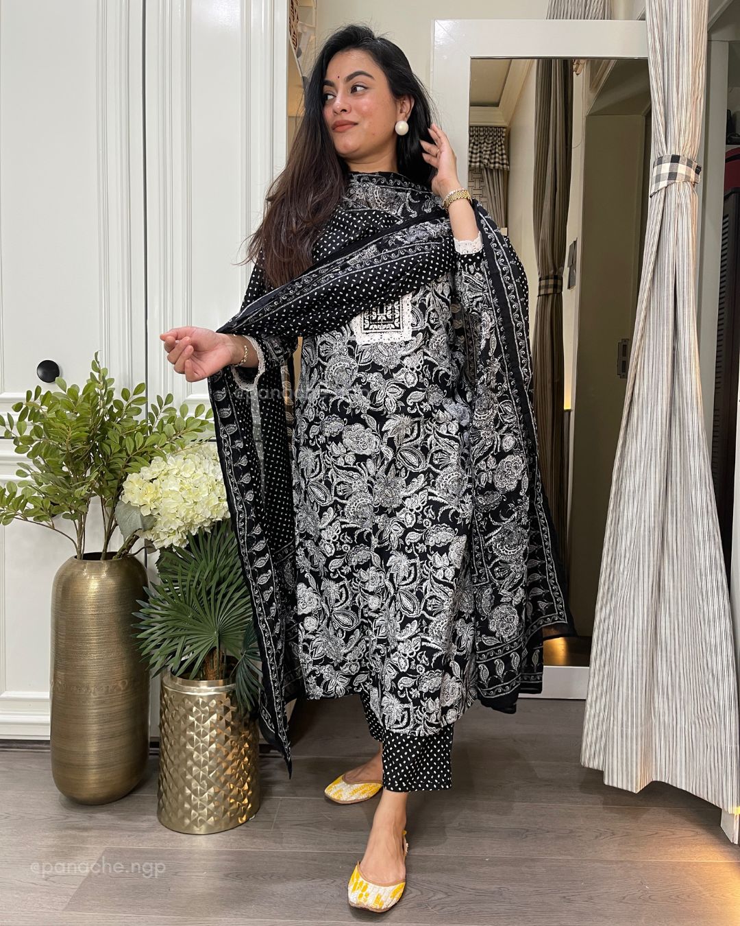 Monochrome Monday mul set