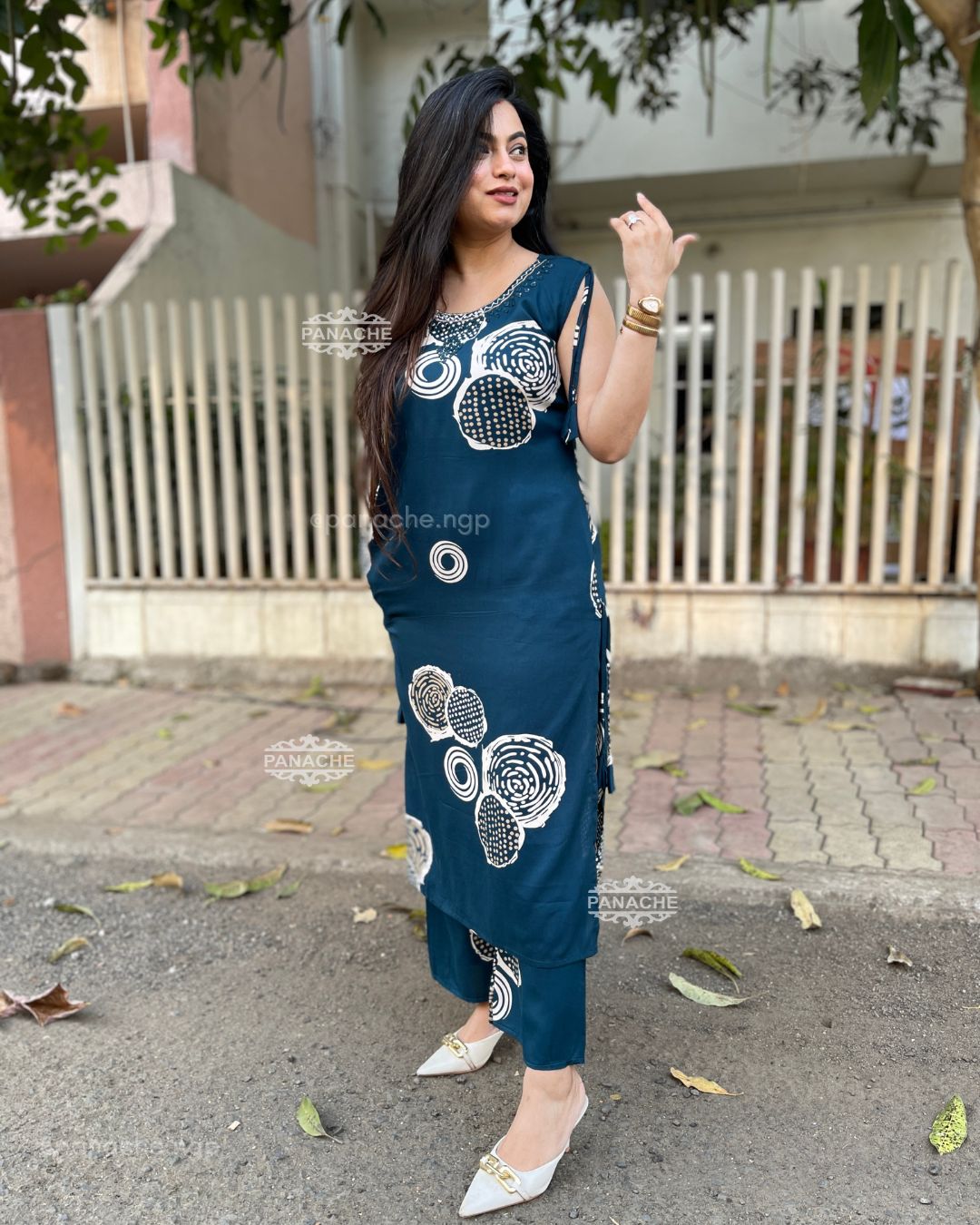 Sleeveless budget coord