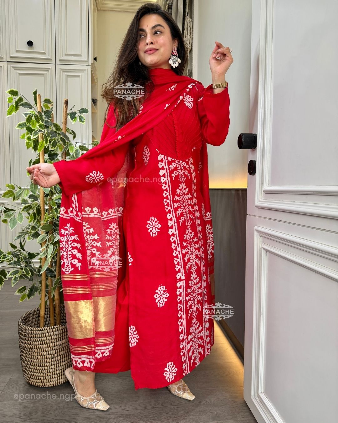 Gajji baatiks with mirror earrings