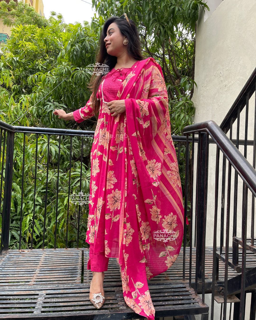 Bright floral summer budget sets