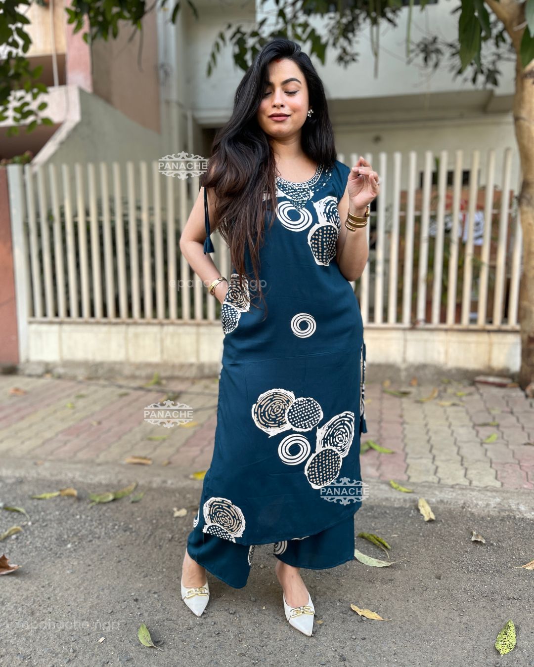 Sleeveless budget coord