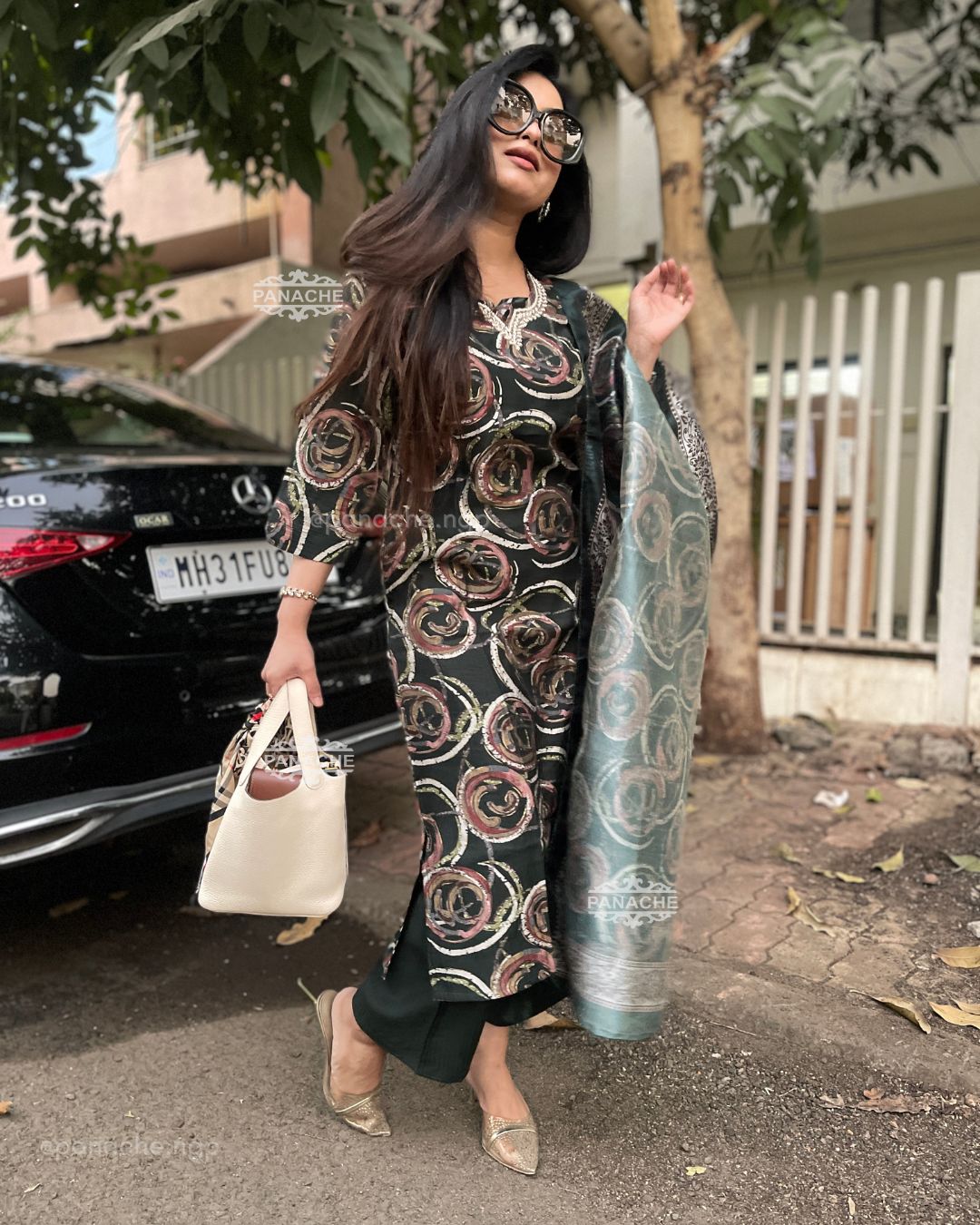 Printed semiformal budget range