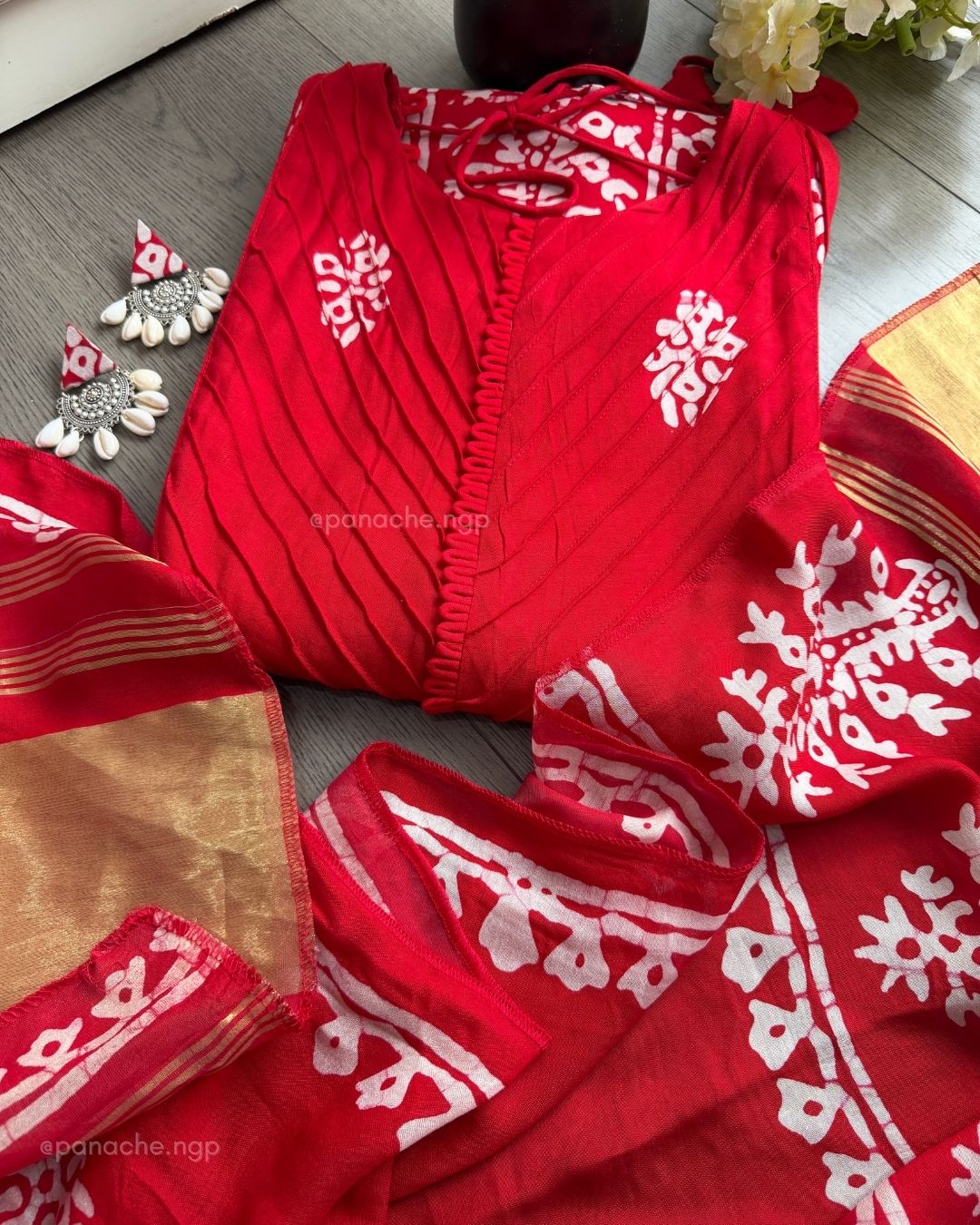Gajji baatiks with mirror earrings