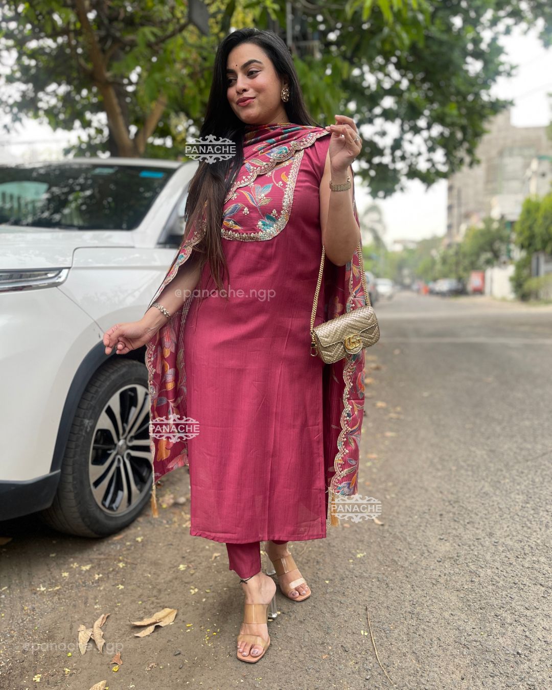 Sleeveless dupatta budget set