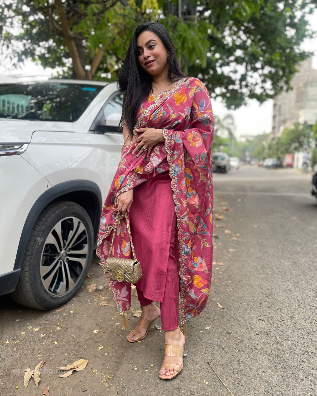 Sleeveless dupatta budget set