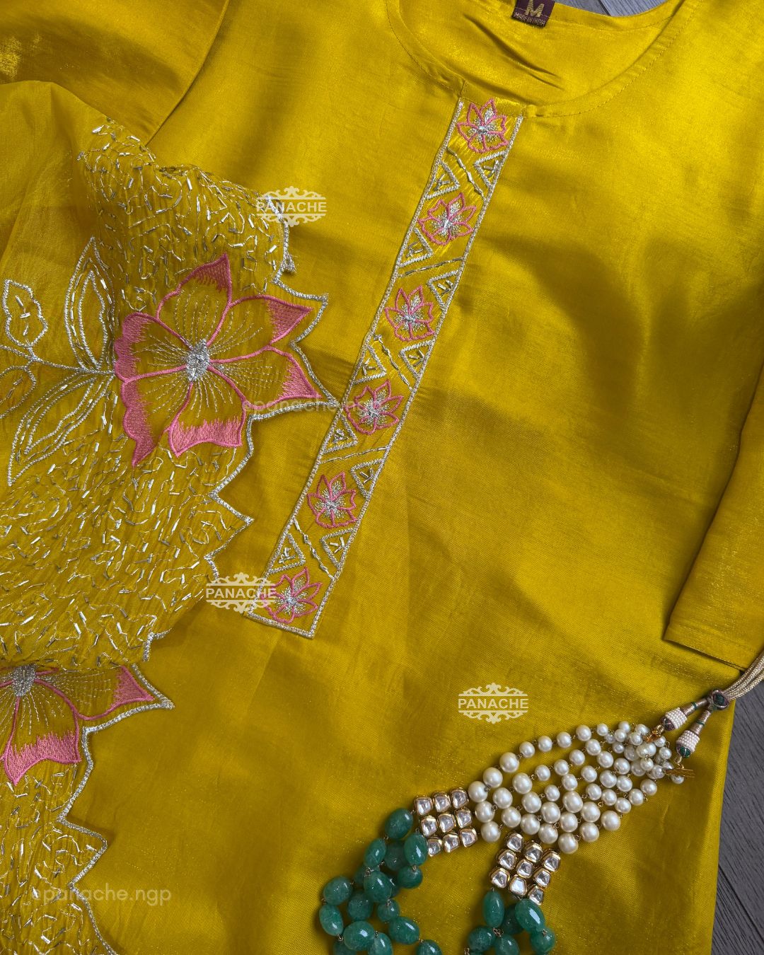 Zari glow suit set