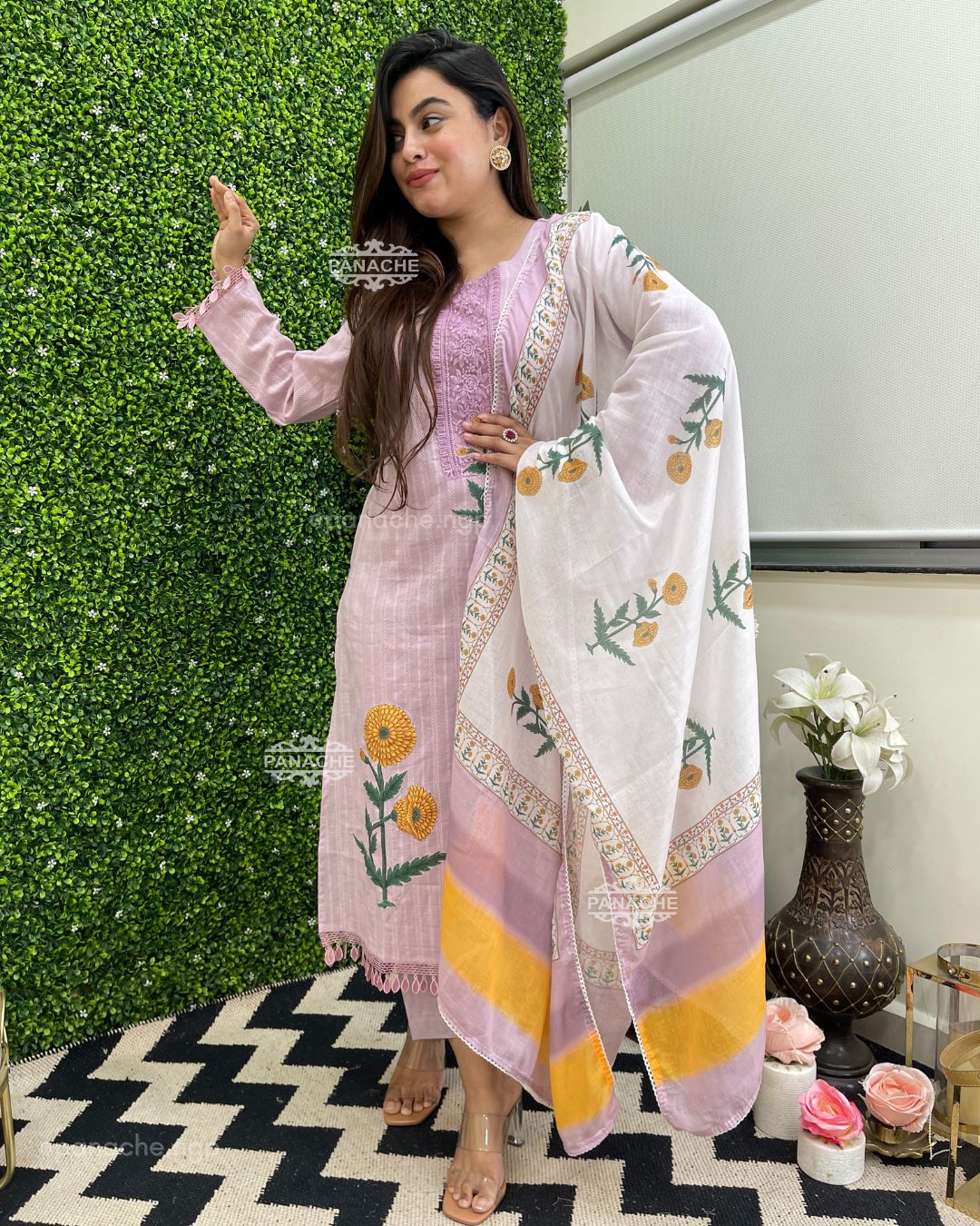 Pastel appliqué budget sets